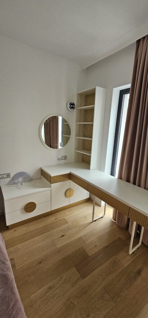 mobilier la comanda dormitor