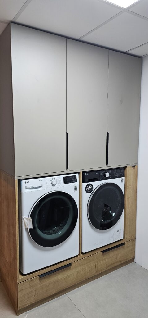 mobilier la comanda holuri constructmob