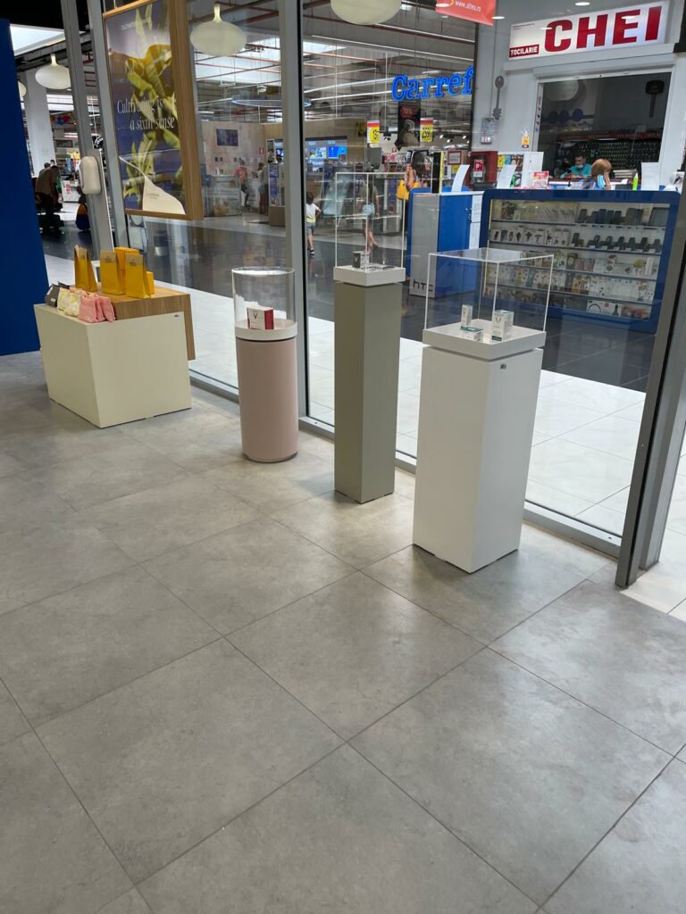 mobilier personalizat clienti