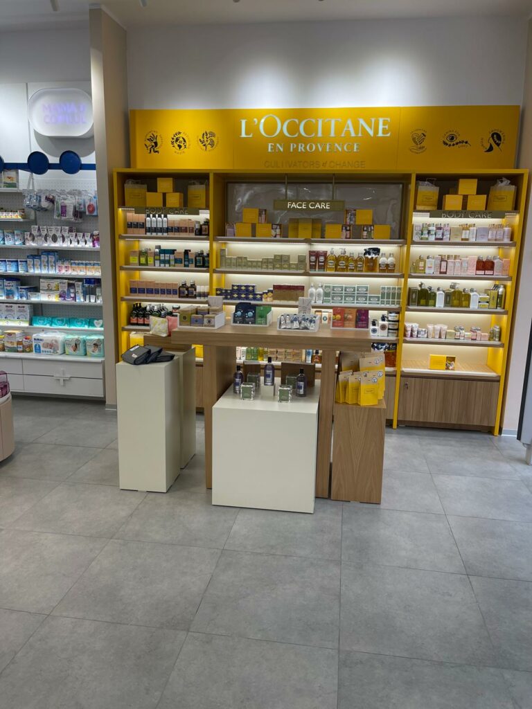 mobilier personalizat clienti