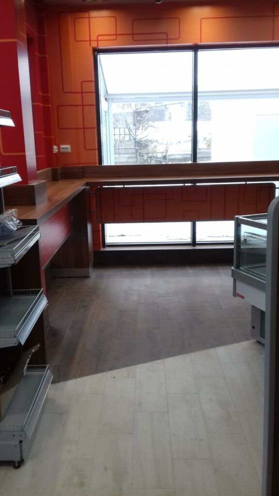 mobilier personalizat clienti