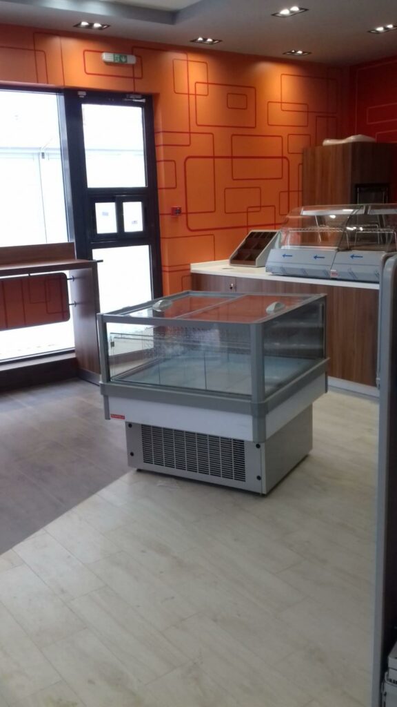 mobilier personalizat clienti